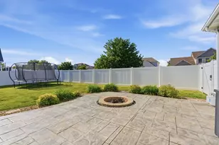401 Krinbill Ln, Crown Point, IN 46307 - Photo 29