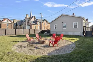 219 W 6th St, Michigan City, IN 46360 - Photo 25
