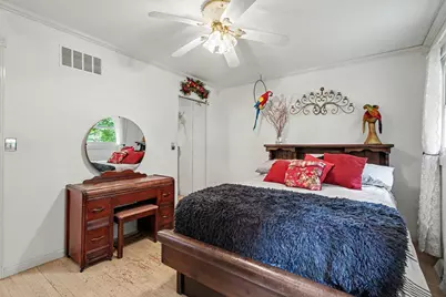 5606 W 300 N, La Porte, IN 46350 - Photo 11