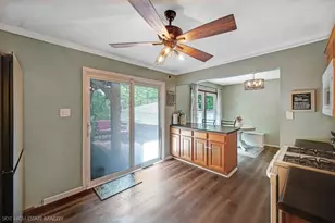 201 Brandt Pl, Hobart, IN 46342 - Photo 9