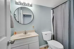 808 Lillian St, Hobart, IN 46342 - Photo 11