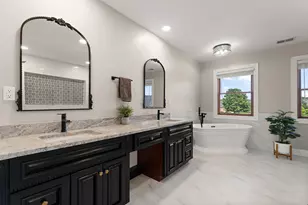 2656 Mariestad Dr, Valparaiso, IN 46385 - Photo 37