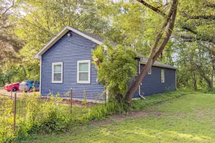 101 Van Buren Ave, Hobart, IN 46342 - Photo 5