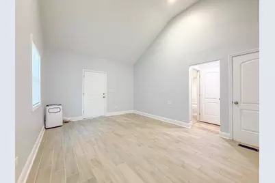 101 Van Buren Avenue, Hobart, IN 46342 - Photo 7