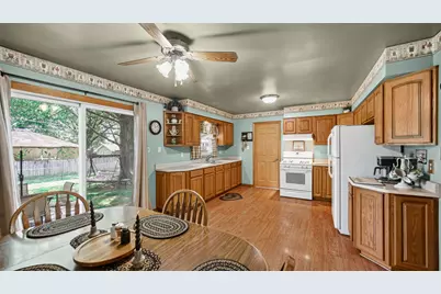 72 Maple Court, Hebron, IN 46341 - Photo 7