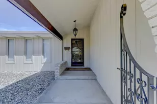 9617 White Oak Ave, Munster, IN 46321 - Photo 3