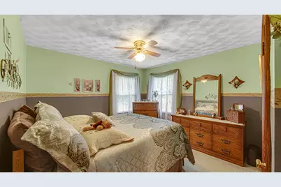 5567 N 350 E, Rolling Prairie, IN 46371 - Photo 17