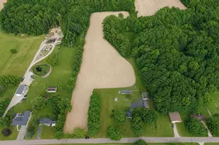5567 N 350 E, Rolling Prairie, IN 46371 - Photo 3