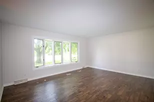 184 S 200 W, Valparaiso, IN 46385 - Photo 7