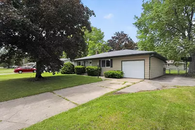 222 Greenwood Drive, La Porte, IN 46350 - Photo 7