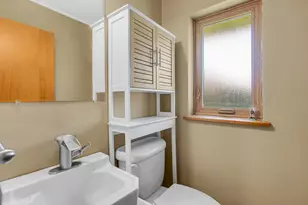 8306 Crestwood Ave, Munster, IN 46321 - Photo 13