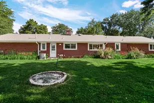 8306 Crestwood Ave, Munster, IN 46321 - Photo 17