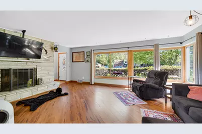 8306 Crestwood Avenue, Munster, IN 46321 - Photo 5