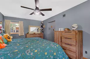 8306 Crestwood Ave, Munster, IN 46321 - Photo 11