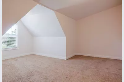 7490 E 103rd Avenue, Crown Point, IN 46307 - Photo 13