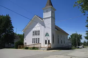 110 N Jefferson St, Hebron, IN 46341 - Photo 1