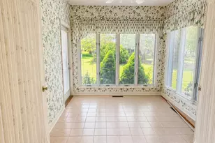 3519 Bob White Cir, Valparaiso, IN 46383 - Photo 5