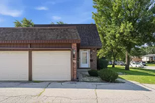 7933 Jefferson Ave, Munster, IN 46321 - Photo 17