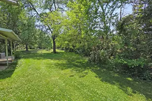 785 Aztec Ct, Lowell, IN 46356 - Photo 5