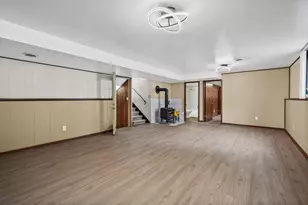 1045 Heather Ln, Munster, IN 46321 - Photo 25