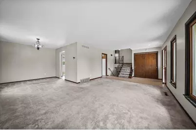 1045 Heather Lane, Munster, IN 46321 - Photo 9