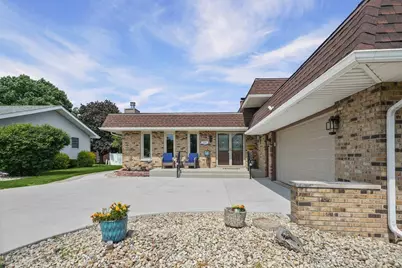 1045 Heather Lane, Munster, IN 46321 - Photo 3