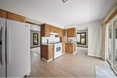 1045 Heather Lane, Munster, IN 46321 - Photo 15