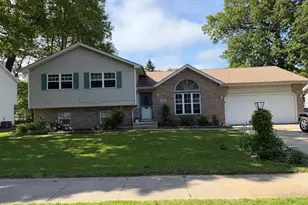 1622 Port Cove Dr, Chesterton, IN 46304 - Photo 1