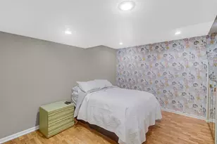2400 E 9th Pl, Hobart, IN 46342 - Photo 21