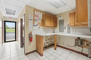 8080 E 109th Ave, Winfield, IN 46307 - Photo 19