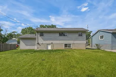 981 W 69th Place, Merrillville, IN 46410 - Photo 5
