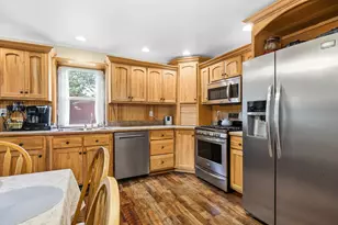 1113 Begonia St SE, Demotte, IN 46310 - Photo 7