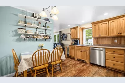 1113 Begonia Street SE, Demotte, IN 46310 - Photo 9