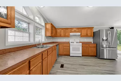 11983 N 330 E, Thayer, IN 46381 - Photo 9