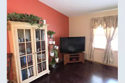 8389 Buchanan Street, Merrillville, IN 46410 - Photo 9
