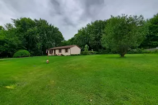 704 S 22nd St, Chesterton, IN 46304 - Photo 25