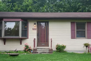 704 S 22nd St, Chesterton, IN 46304 - Photo 27