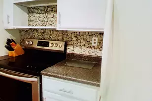 704 S 22nd St, Chesterton, IN 46304 - Photo 9