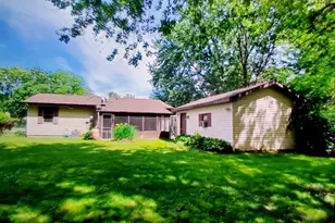 704 S 22nd St, Chesterton, IN 46304 - Photo 23