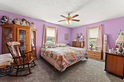 33 E Washington Avenue, Hobart, IN 46342 - Photo 25