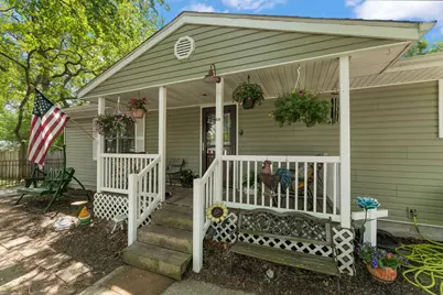 33 E Washington Avenue, Hobart, IN 46342 - Photo 3