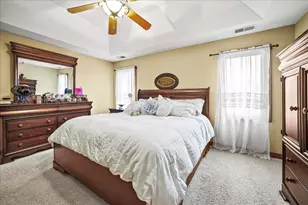 7722 Tanager St, Hobart, IN 46342 - Photo 11
