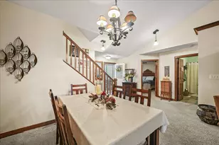 7722 Tanager St, Hobart, IN 46342 - Photo 9