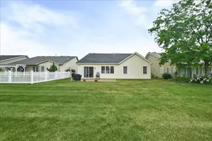 7722 Tanager St, Hobart, IN 46342 - Photo 25