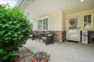7722 Tanager St, Hobart, IN 46342 - Photo 3