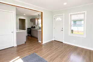 117 N Calumet Ave, Michigan City, IN 46360 - Photo 9