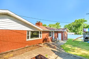 325 Cedar St NW, Demotte, IN 46310 - Photo 29