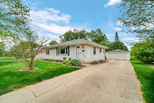 3320 Laporte St, Highland, IN 46322 - Photo 3