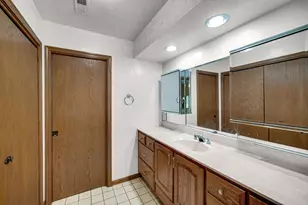 32 Gleneagles Dr, Schererville, IN 46375 - Photo 17