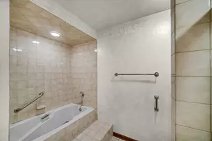 32 Gleneagles Dr, Schererville, IN 46375 - Photo 19